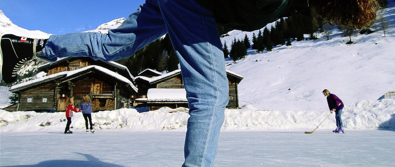 Eislaufen Natureislaufplatz Osttirol | Bild Osttirol Werbung