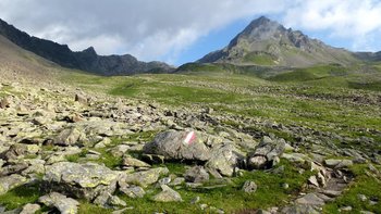 Lasörlinghütte 2.350m | Am Lasörling Höhenweg | Foto: Gotlind Blechschmidt