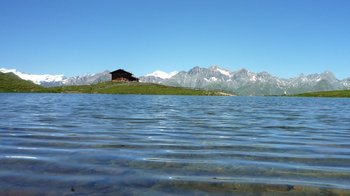 Lasörling Höhenweges erreicht man die Zupalsee Hütte