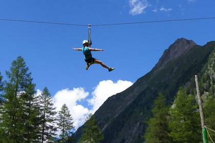Abenteuer beginnt da, wo der Boden aufhört - Bild: Siggi Hatzer