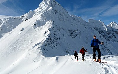 skitouren-schneeschuhwandern-winterwandern-virgen-virgental (2).JPG