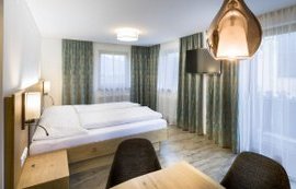 Ein Tal, drei Orte, unzhlige Abenteuer - Matrei in Osttirol, Virgen und Prgraten am Schneeschuhwandern der leise Flirt mit der romantischen Natur ist ein Urlaub in der Erlebnisregion Osttirol - Tirol - Virgental