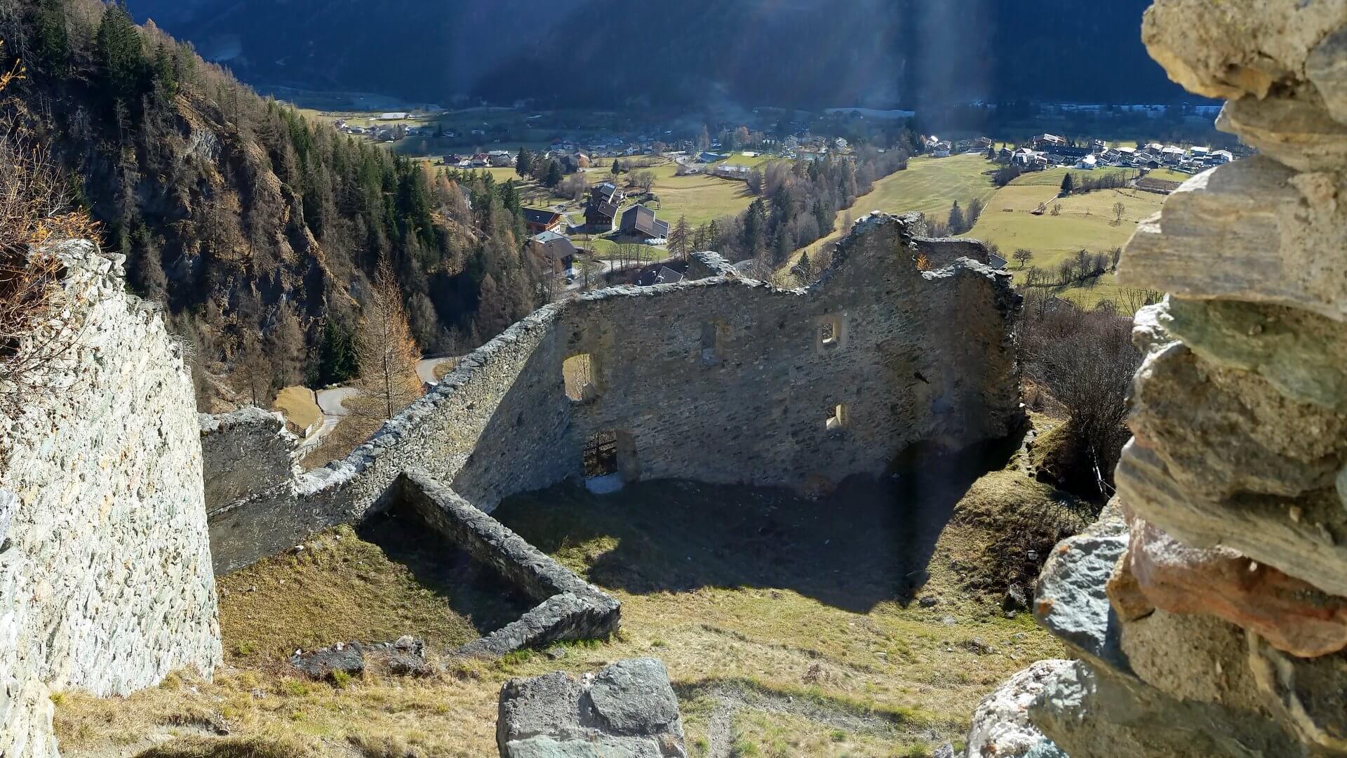 Burgruine Rabenstein Virgen - Ausflugsziel im Virgental : virgental.at