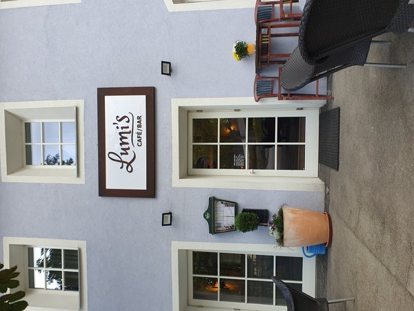 Lumi’s Café/Bar