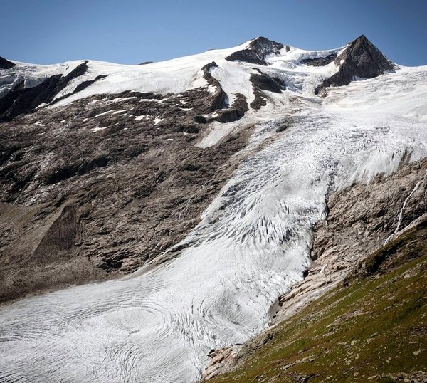 Neue Prager Hütte 2.796m