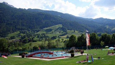 schwimmbad-matrei-osttirol-virgental-buchen__1_.JPG