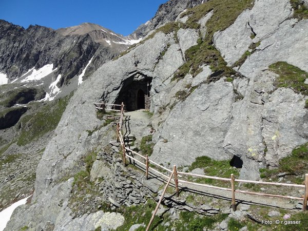 Bonn-Matreier Hütte 2.750m