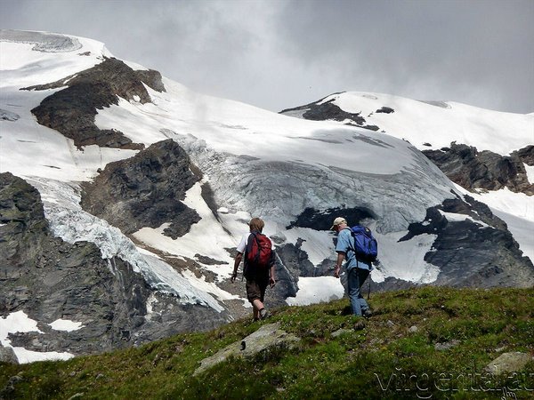 Essener- und Rostocker Hütte 2.208m