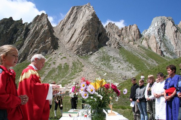 Neue Sajathütte 2.600m